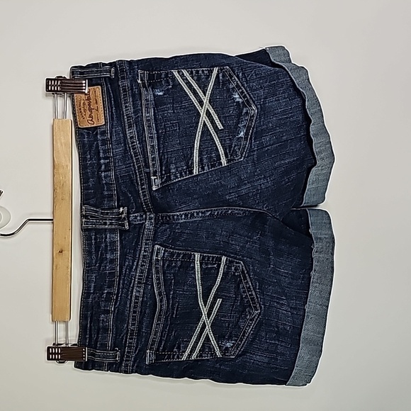 Aeropostal dark wash size 0 boyfriend jean shorts - Picture 4 of 6